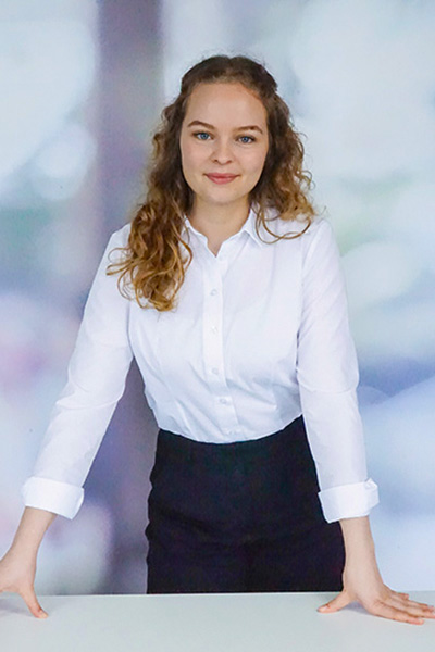 Ebba-Hildebrandt_400x600.jpg