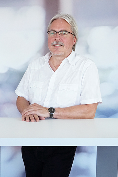 Peter-Buob_400x600.jpg