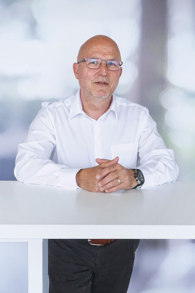Peter-Buob_400x600.jpg