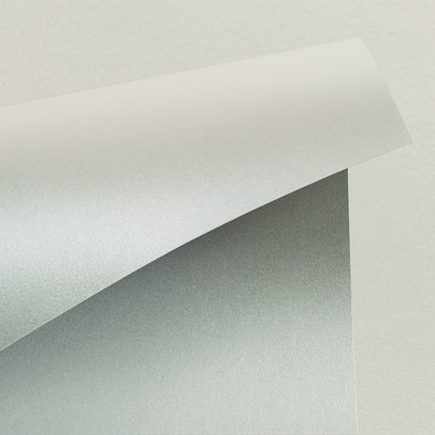 Curious Metallics Lustre 120g/m2 720x1020 BE